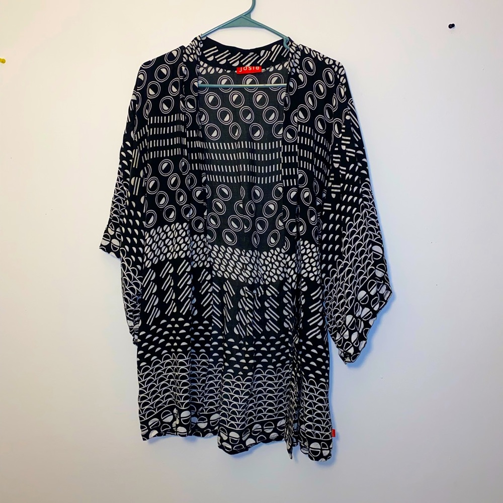 Josie Natori Black and White Robe Size Medium